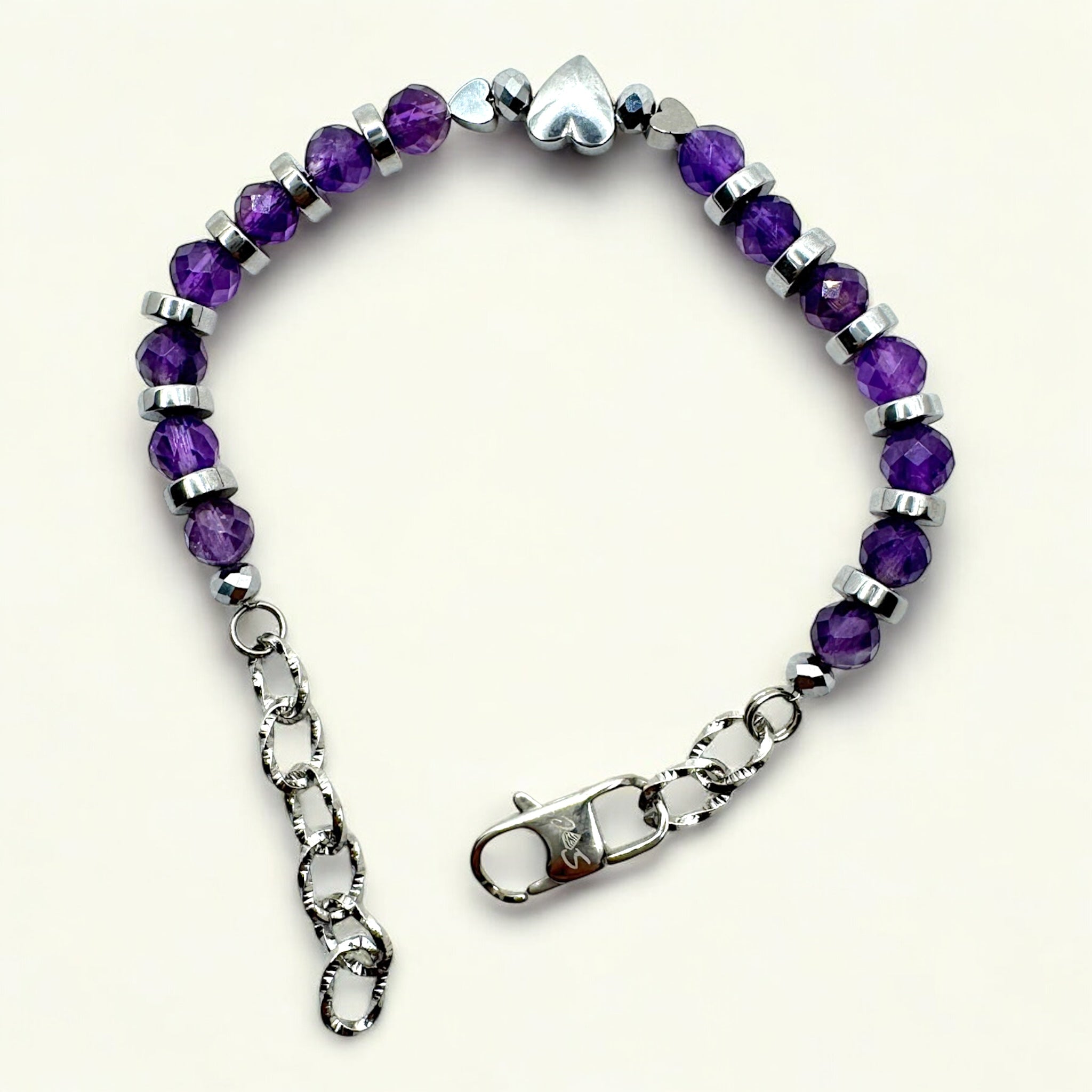 Bracciale Ametista Sfaccettata con Cuori in Ematite Sharifa Crystals
